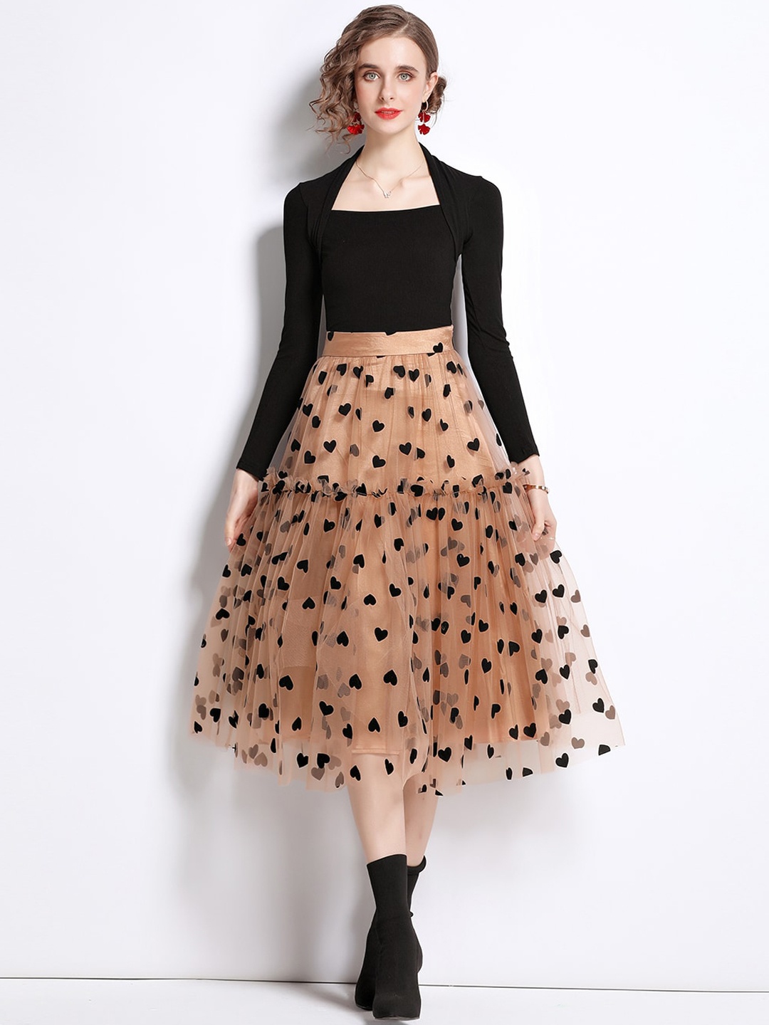 

JC Collection Women Black & Beige Printed Co-Ords