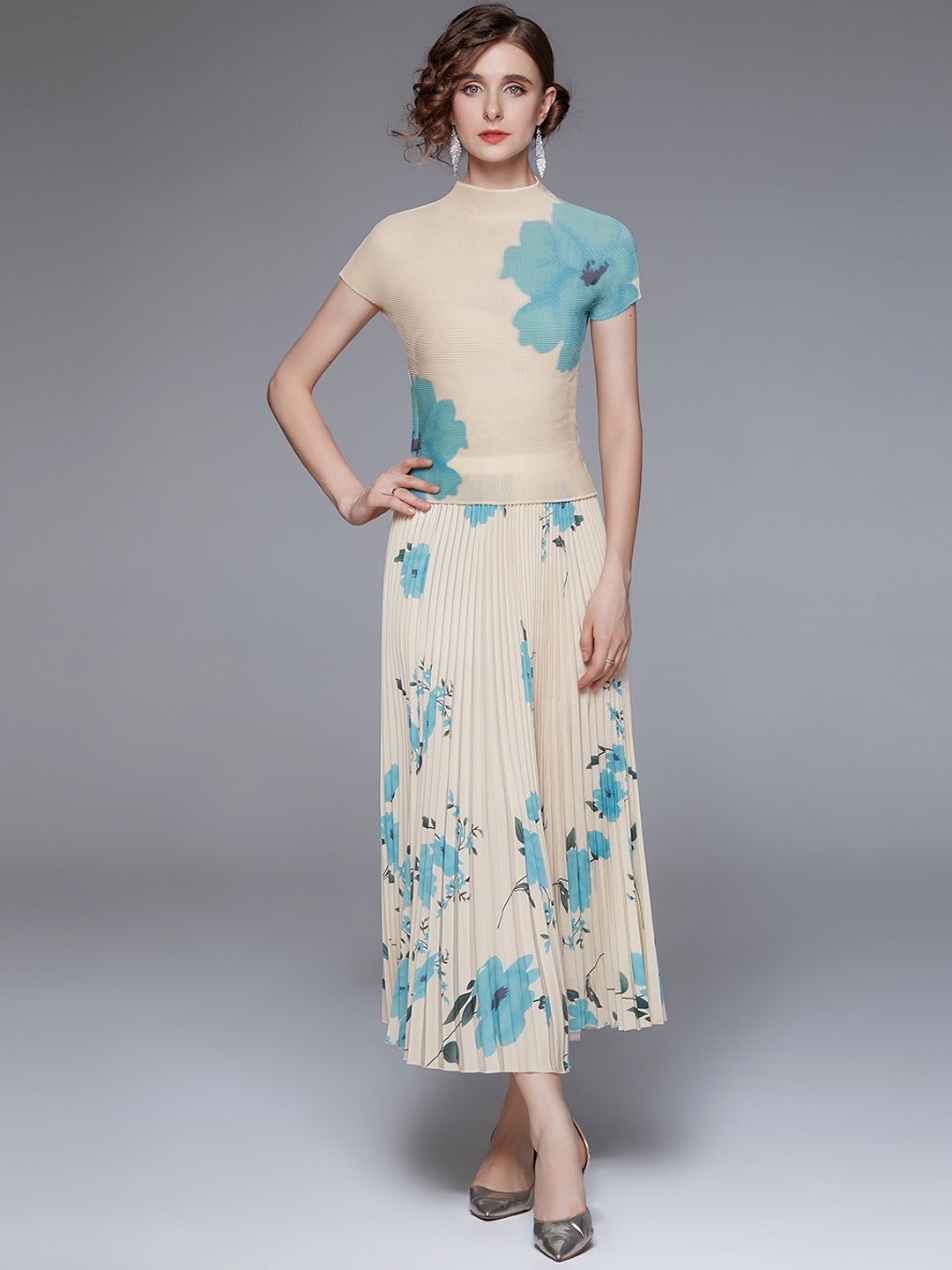 

JC Collection Women White & Blue Printed Co-ords, Beige