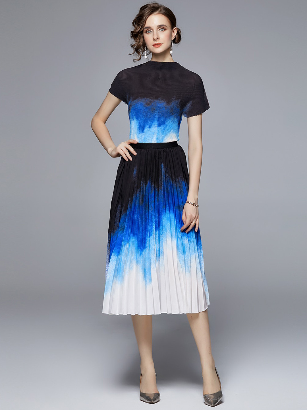 

JC Collection Women Blue & White Solid Co-Ords