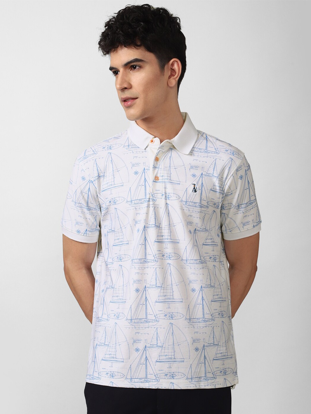 

SIMON CARTER LONDON Men White & Blue Cotton Printed Polo Collar Slim Fit T-shirt