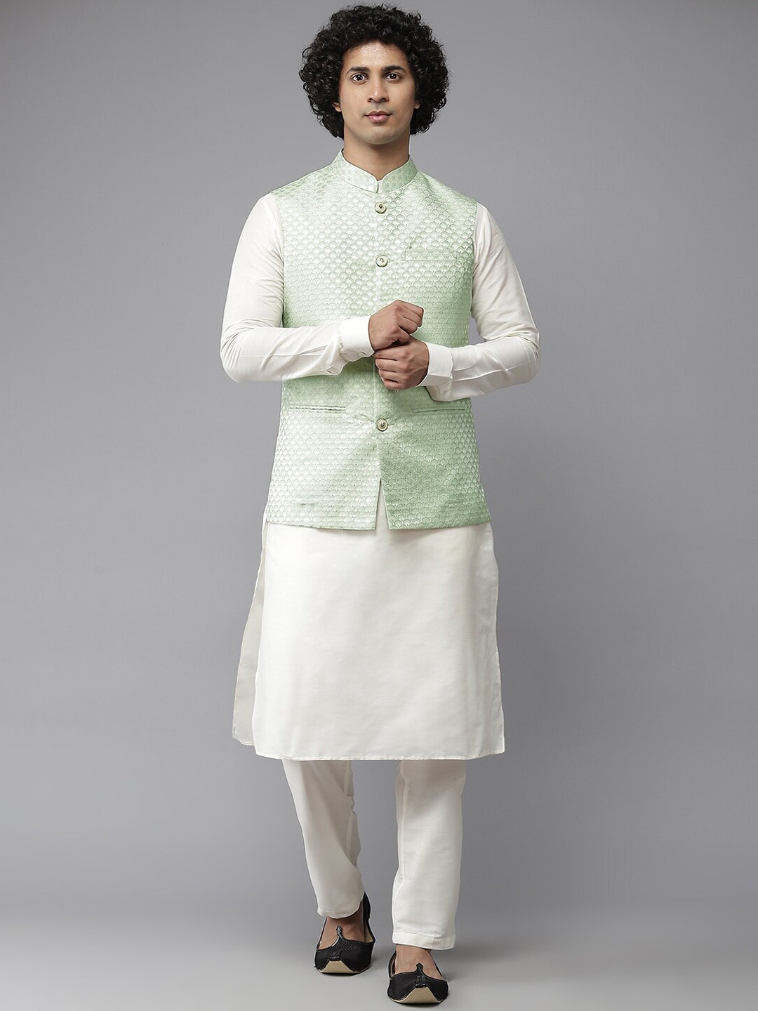 

See Designs Men Green Woven Design Nehru Jacket