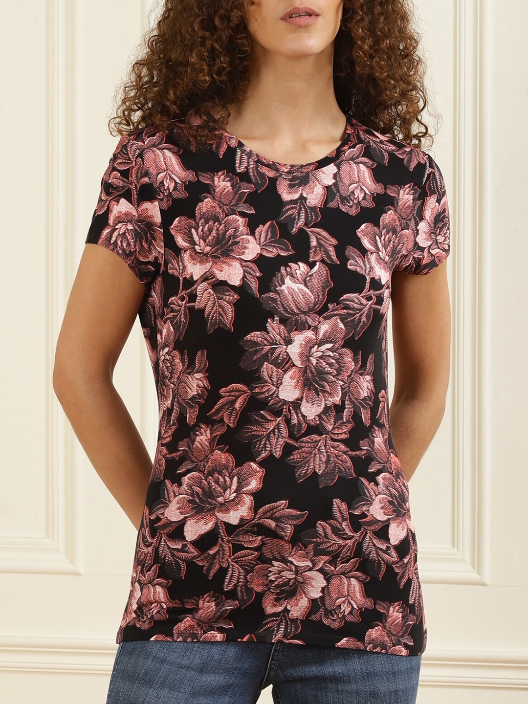 

Ted Baker Women Black Floral Printed T-shirt