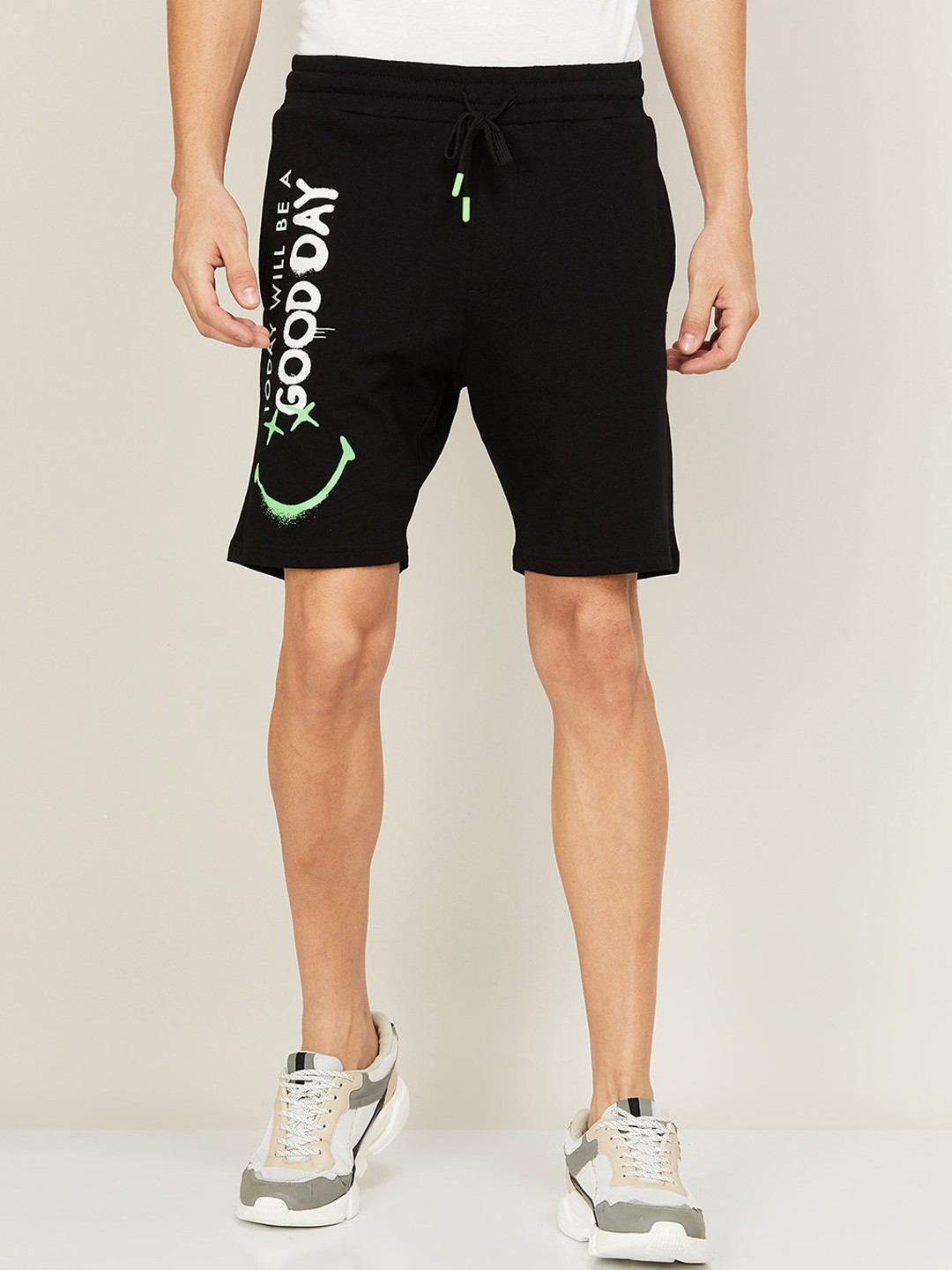 

SmileyWorld Men Printed Pure Cotton Slim Fit Shorts, Black