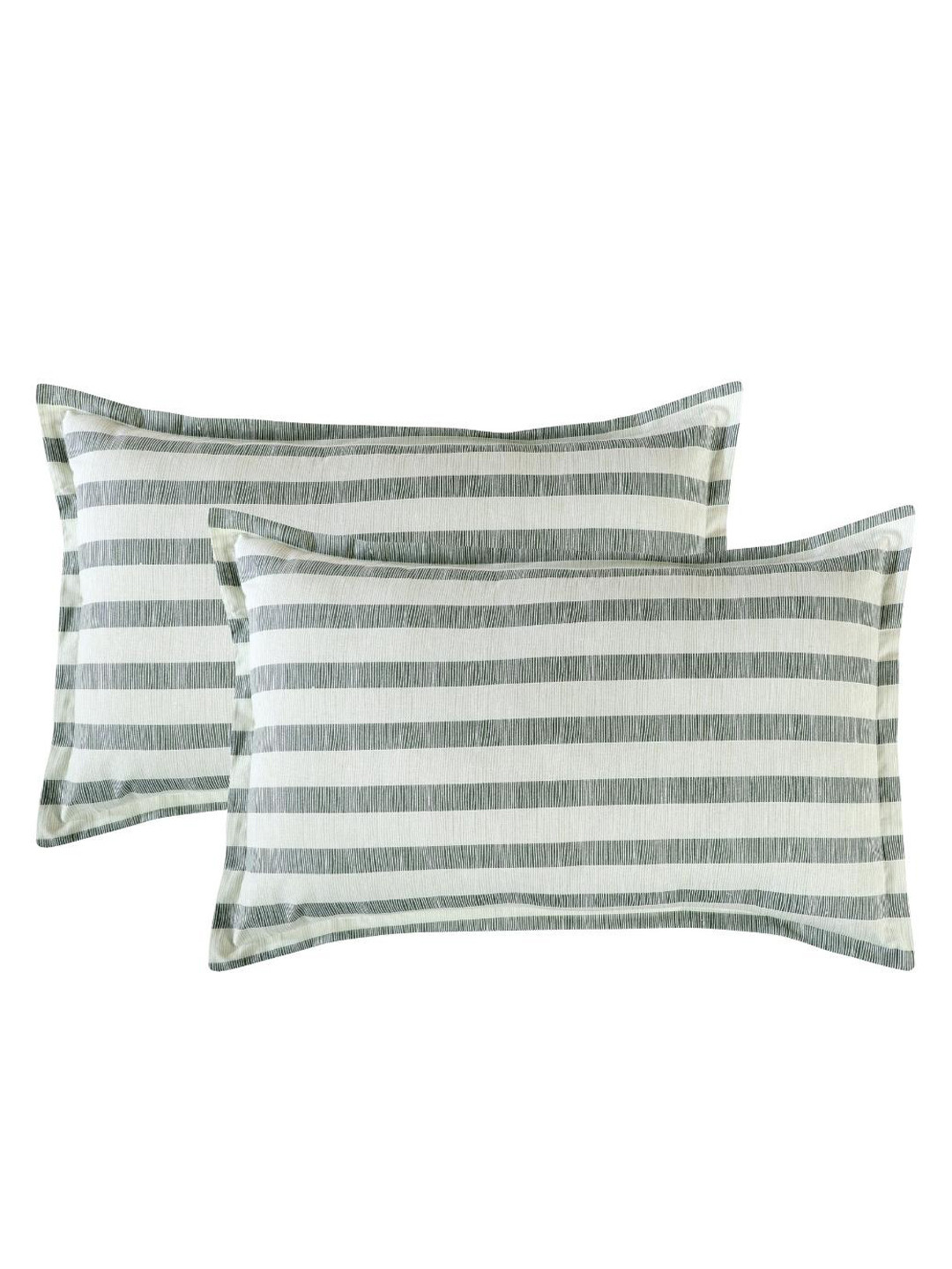 

A Homes Grace Set Of 2 Green & White Printed Pillow Covers