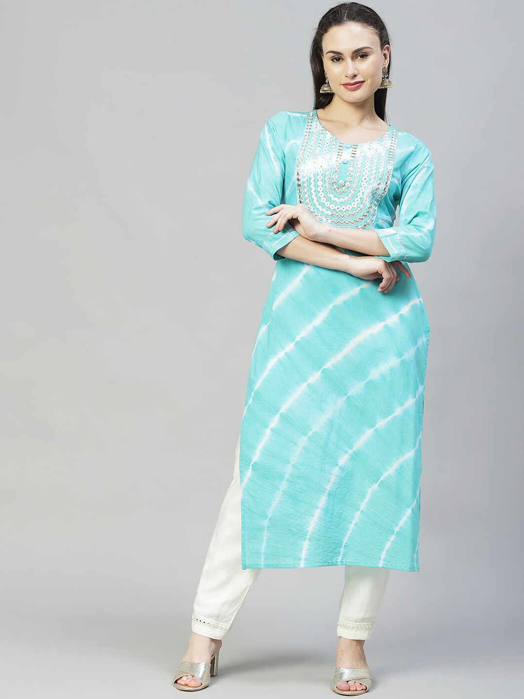 

FASHOR Women Turquoise Blue Embroidered Dyed Thread Work Kurta