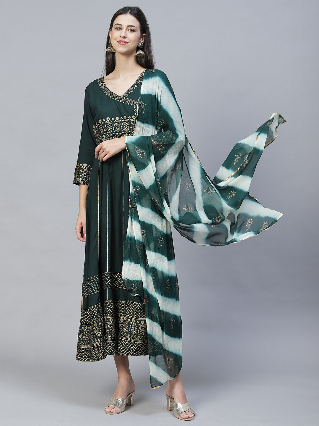 

FASHOR Women Green & Gold-Toned Maxi Dress With Dupatta