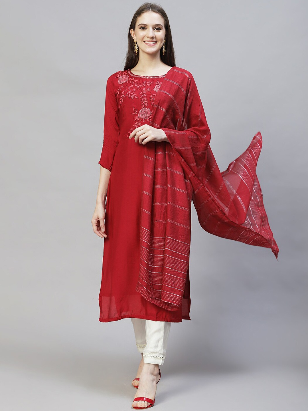 FASHOR Women Maroon Embroidered Straight Kurta