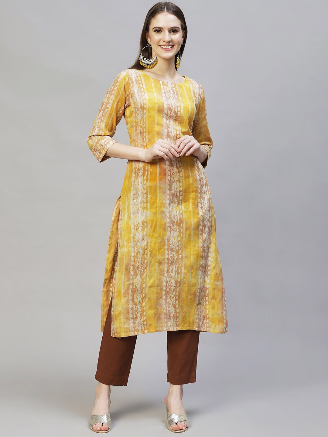 

FASHOR Women Yellow Geometric Printed Kurta
