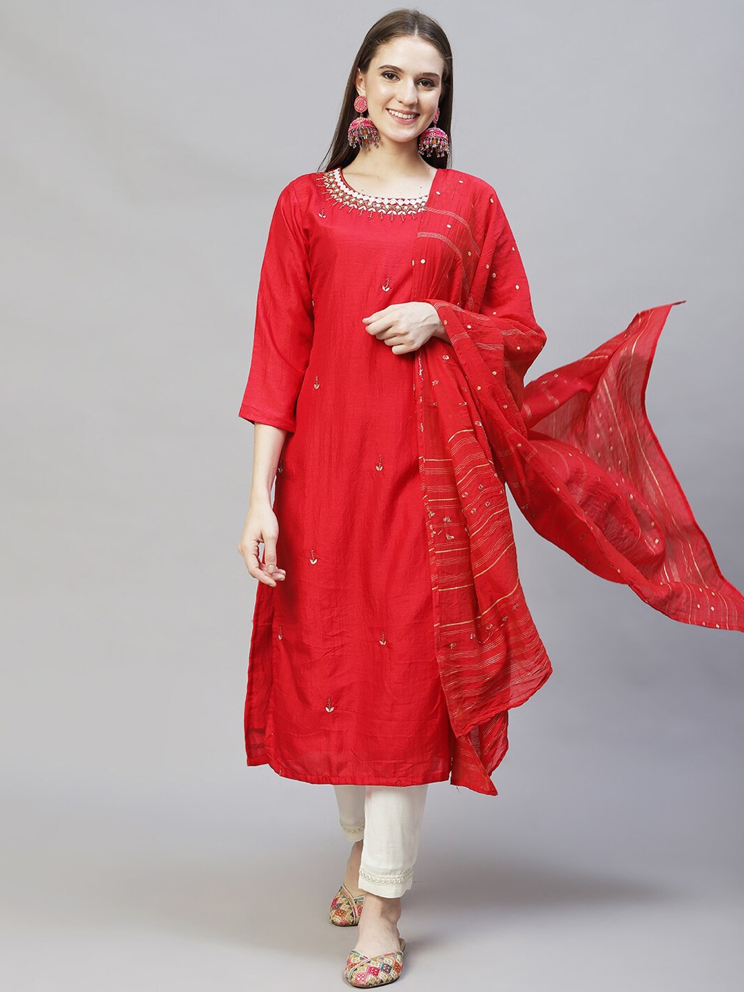 FASHOR Women Red Floral Embroidered Thread Work Kurta with Dupatta