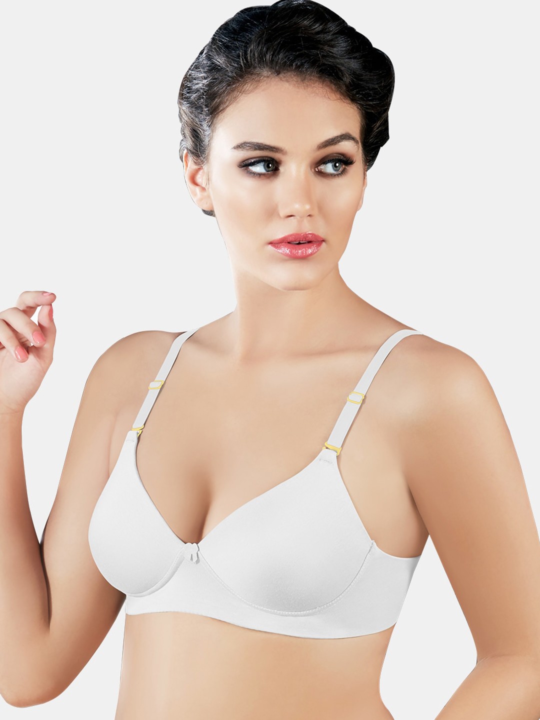 

Dazzle Women Non-Wired Lightly Padded T-Shirt Bra, White