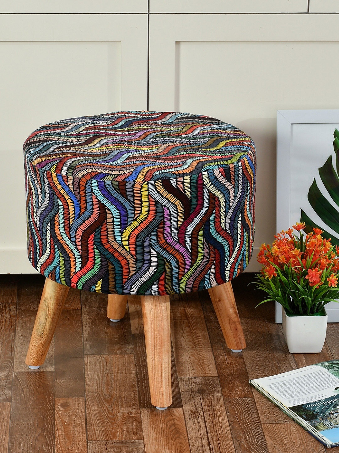 

RIANCE CREATIONS Black & Blue Printed Ottomans
