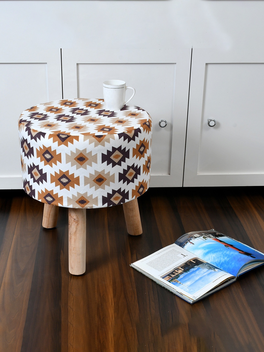

RIANCE CREATIONS White & Brown Printed Ottomans