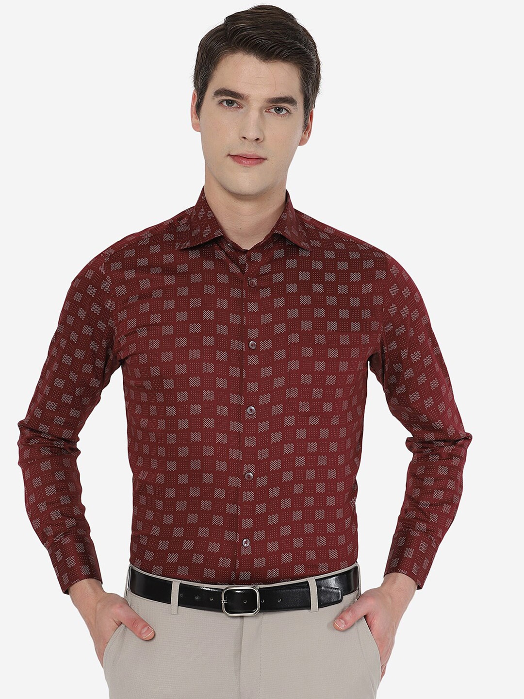 

METAL Men Maroon Tight Slim Fit Printed Cotton Formal Shirt
