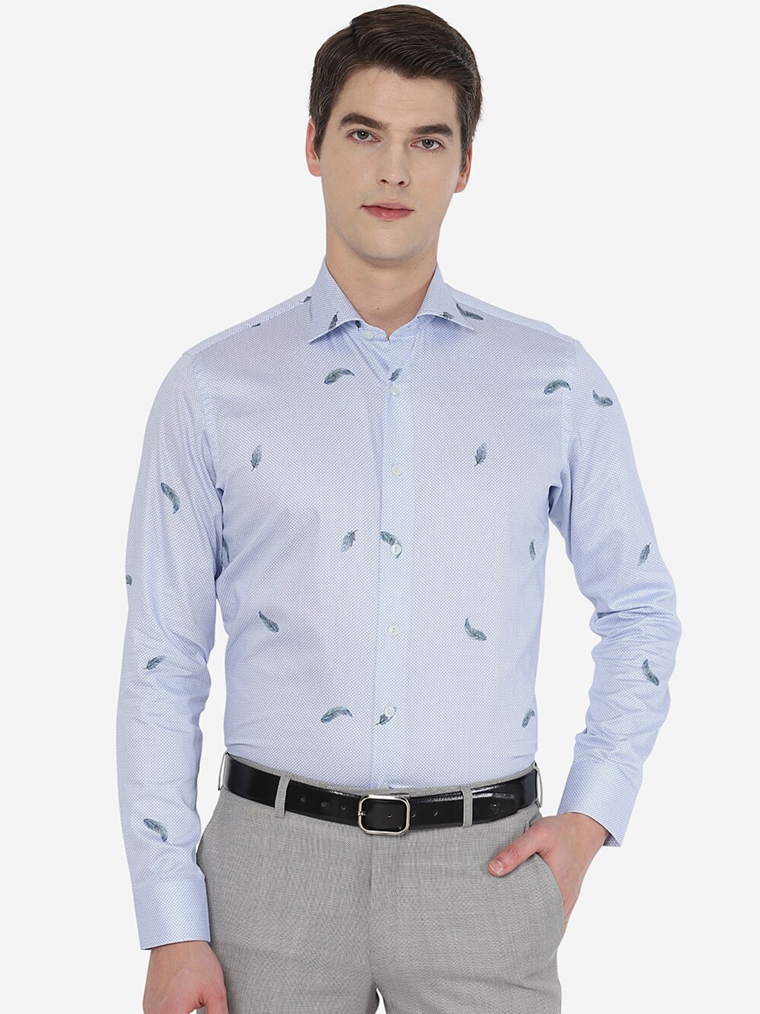 

WYRE Men Blue Tight Slim Fit Printed Casual Shirt