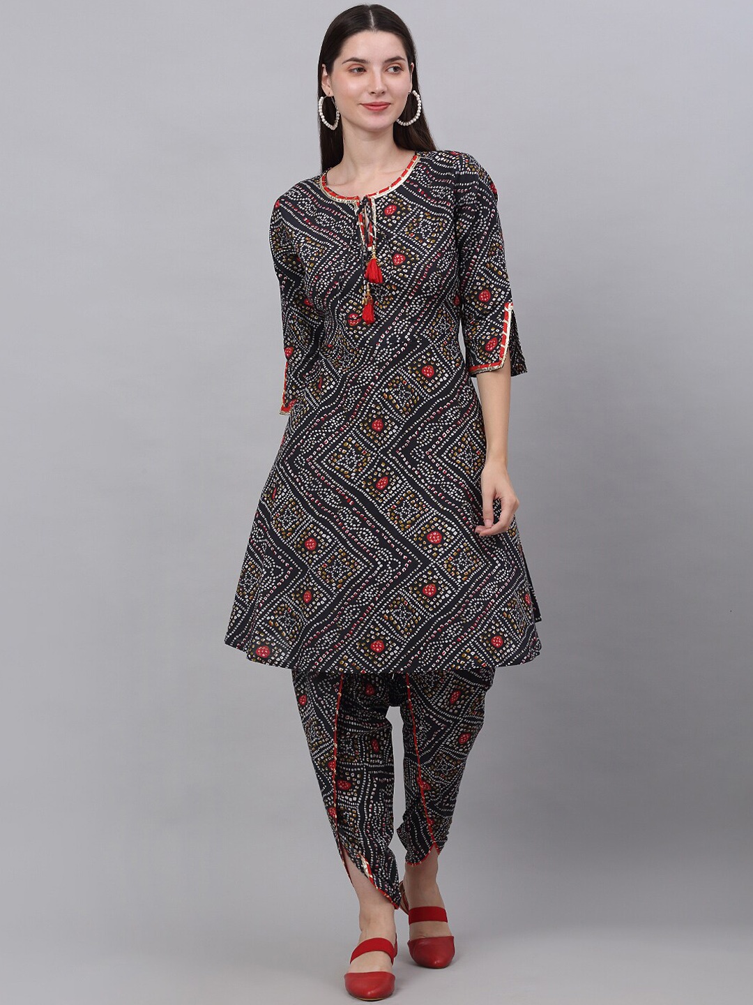 

KALINI Women Bandhani Printed Pure Cotton Kurta with Dhoti Pants, Black