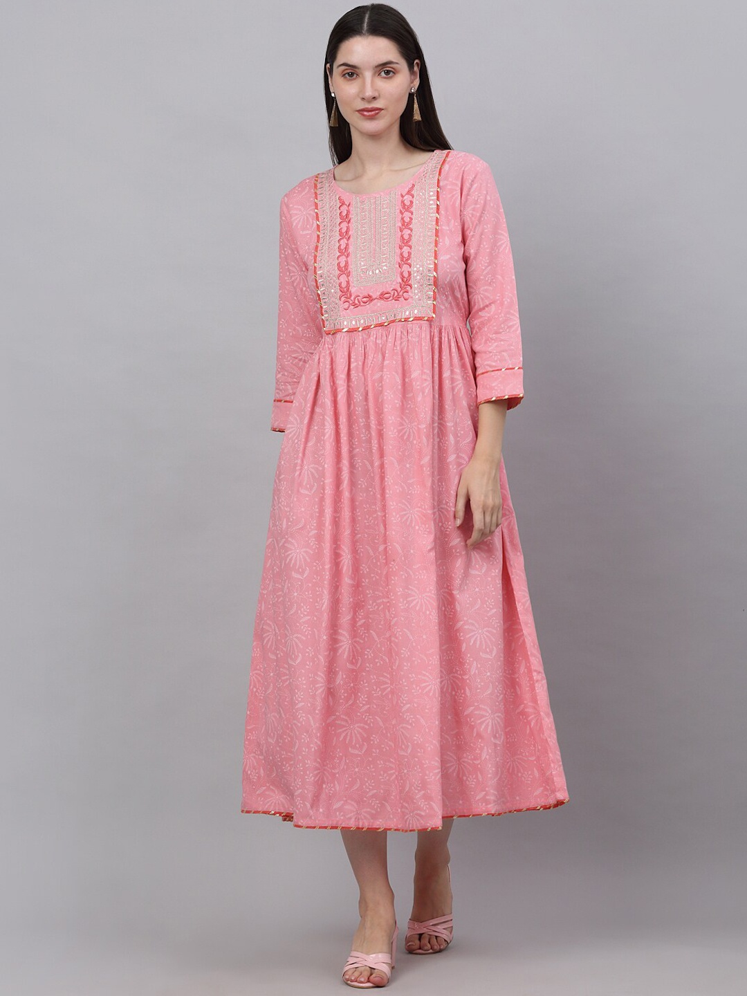 

KALINI Women Pink & White Floral Printed Thread Work Floral Anarkali Kurta