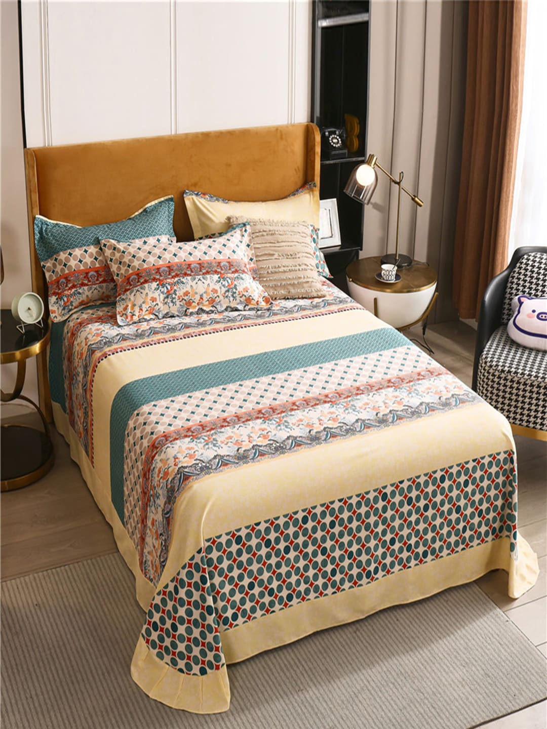 

JC Collection Beige & Blue Conversational Cotton Queen Bedsheet with 2 Pillow Covers