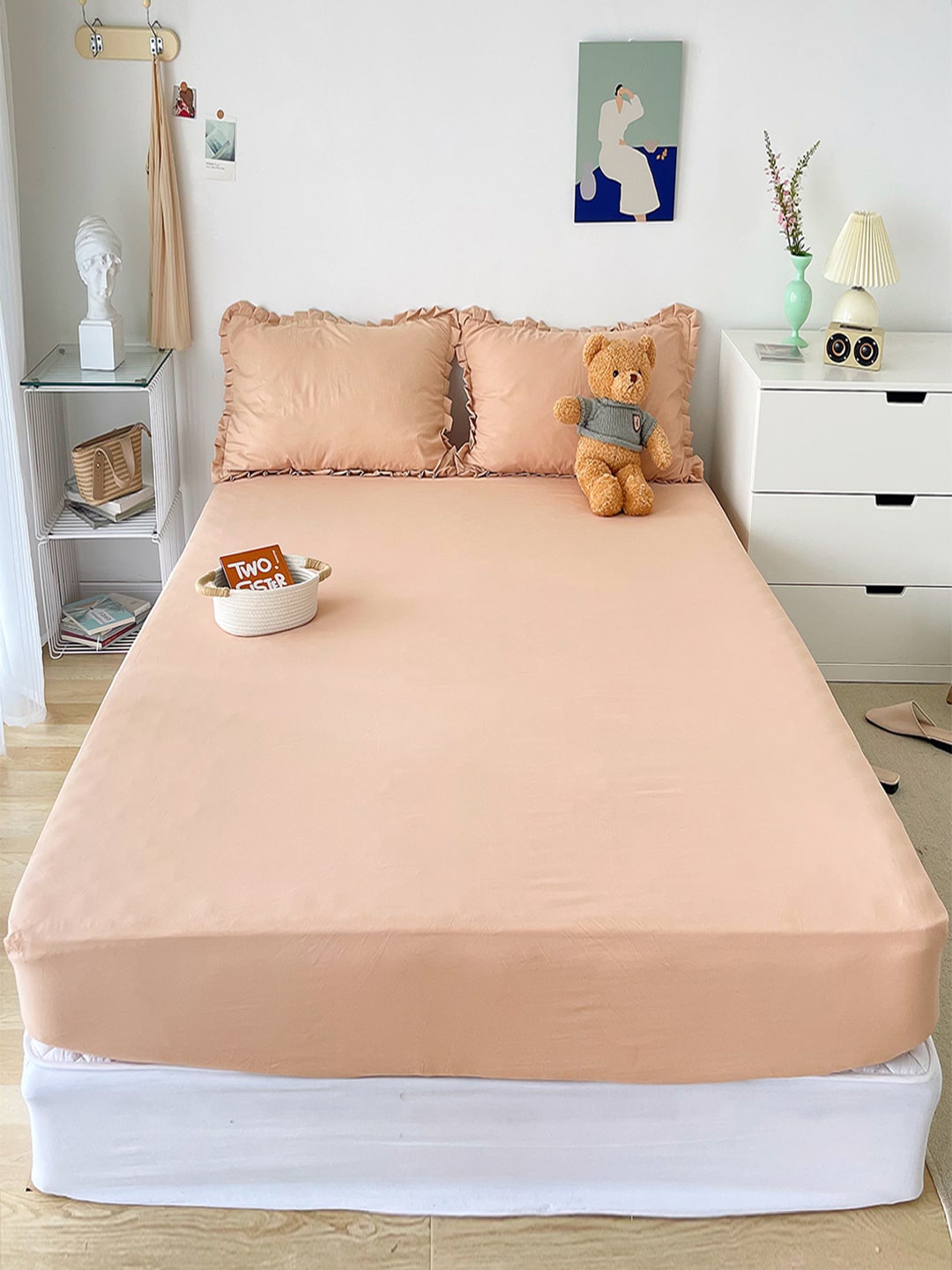 JC HOME Peach-Coloured 150 TC Queen Bedsheet with 2 Pillow Covers