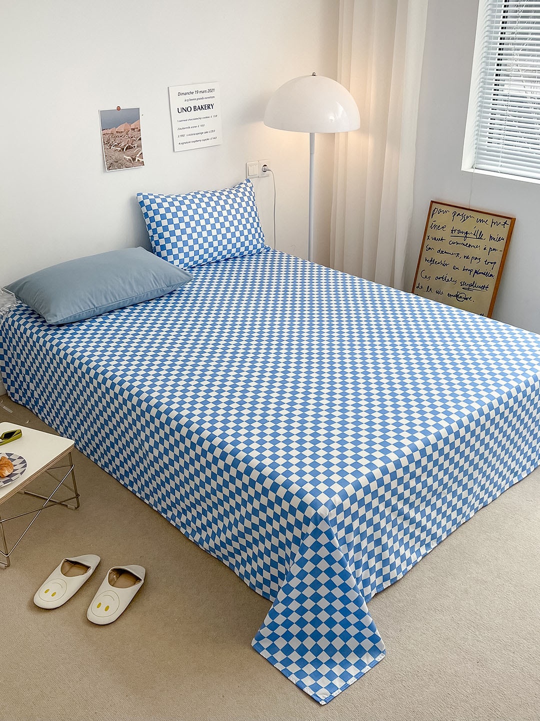 

JC Collection Blue & Off White Geometric 140 TC King Bedsheet with 2 Pillow Covers