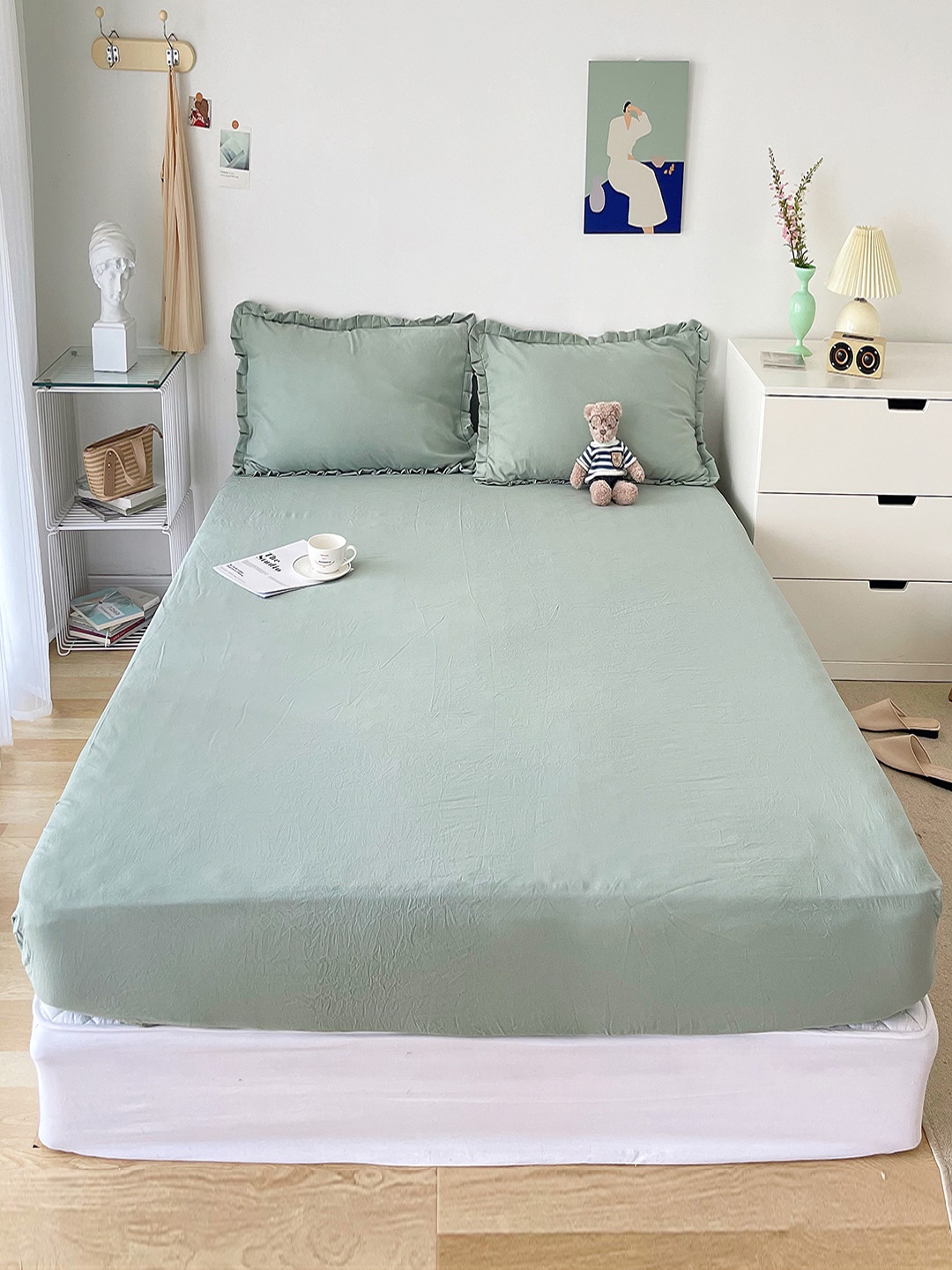 

JC HOME Sea Green 150 TC Queen Bedsheet with 2 Pillow Covers