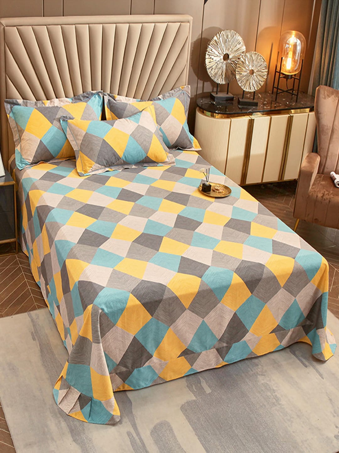 JC HOME Yellow & Blue Geometric King Bedsheet with 2 Pillow Covers