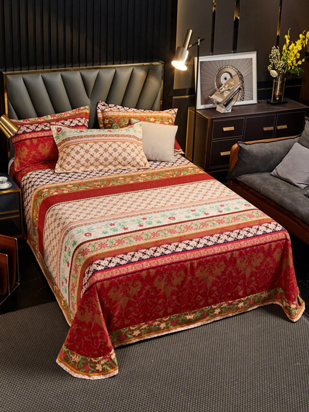 

JC HOME Red & Brown Ethnic Motifs 220 TC King Bedsheet with 2 Pillow Covers