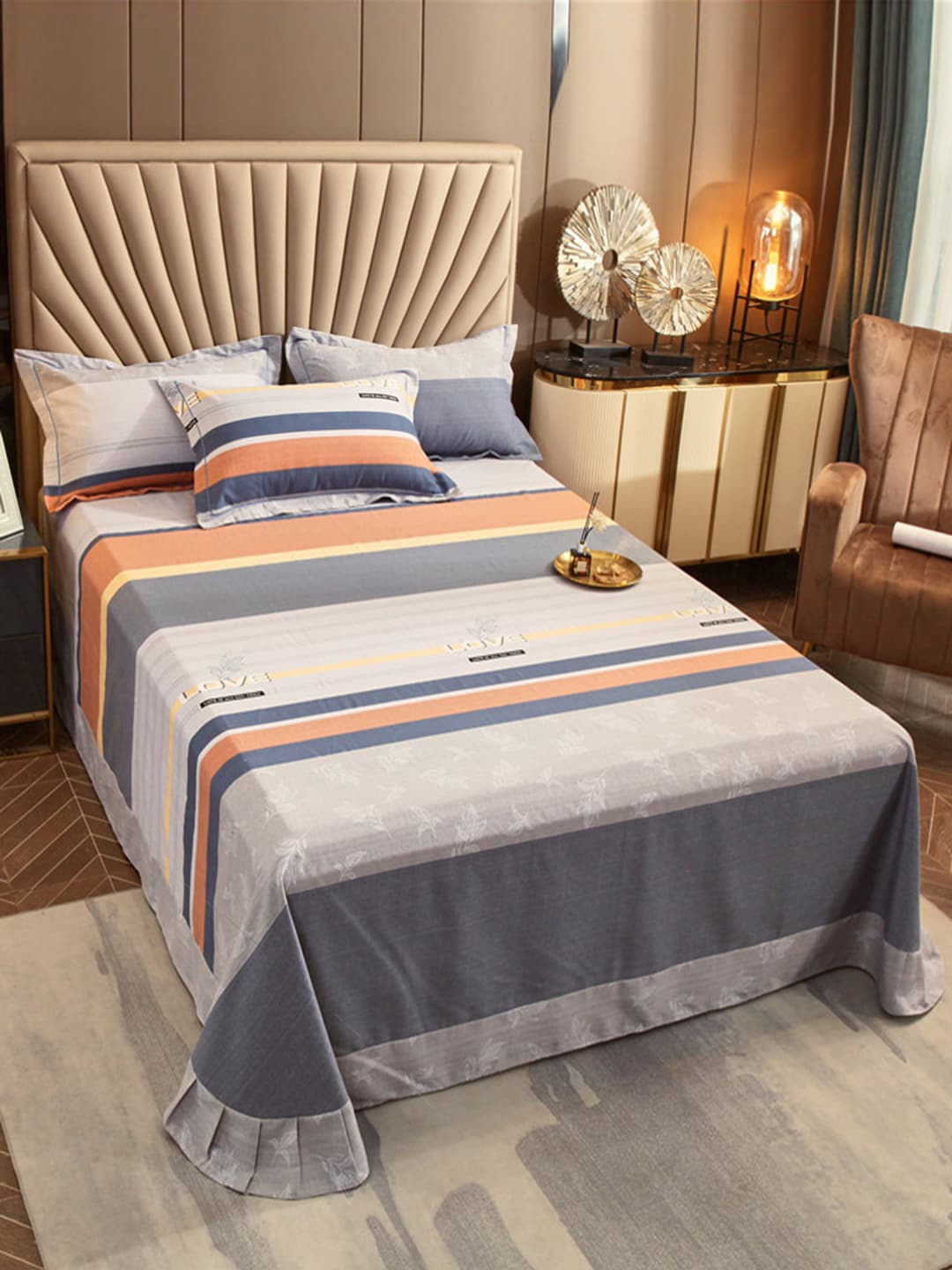

JC Collection Grey & White Striped King Bedsheet with 2 Pillow Covers