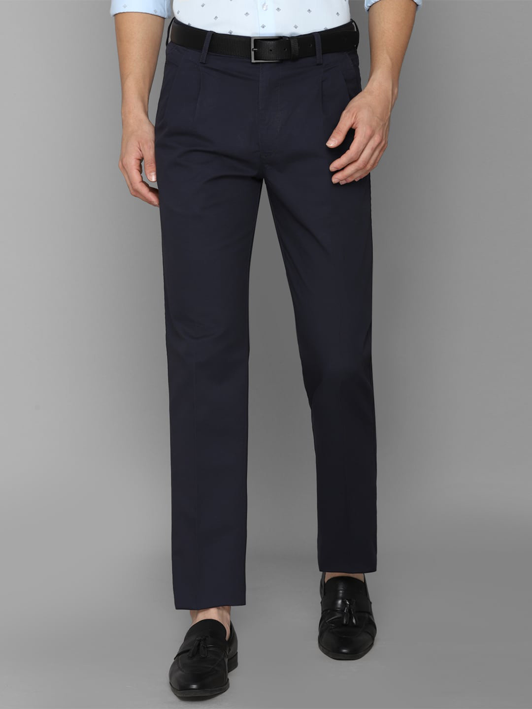 

Allen Solly Men Navy Blue Pleated Chinos Trouser