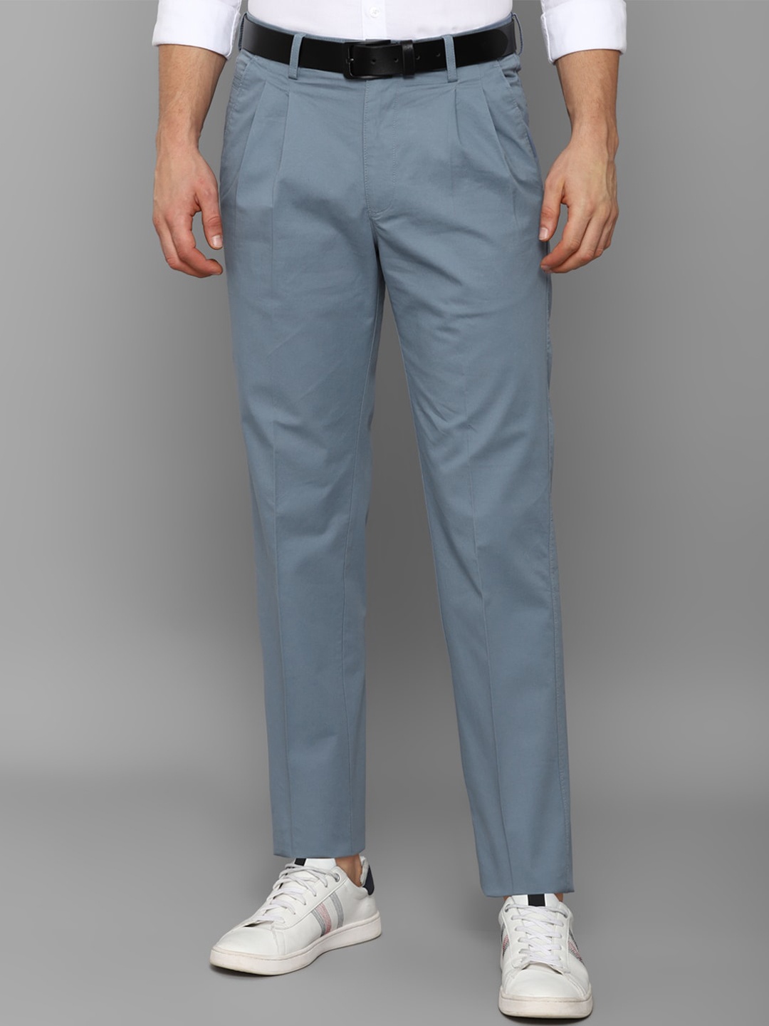 

Allen Solly Men Blue Pleated Trousers