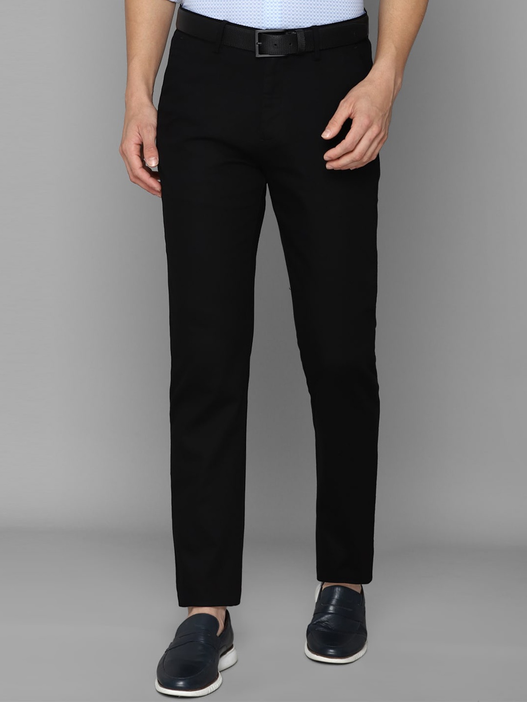 

Allen Solly Men Black Solid Trouser
