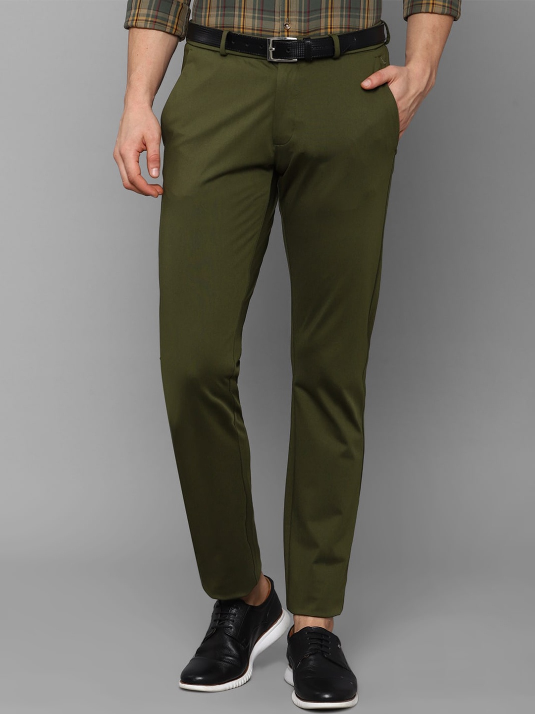 

Allen Solly Men Green Slim Fit Trousers