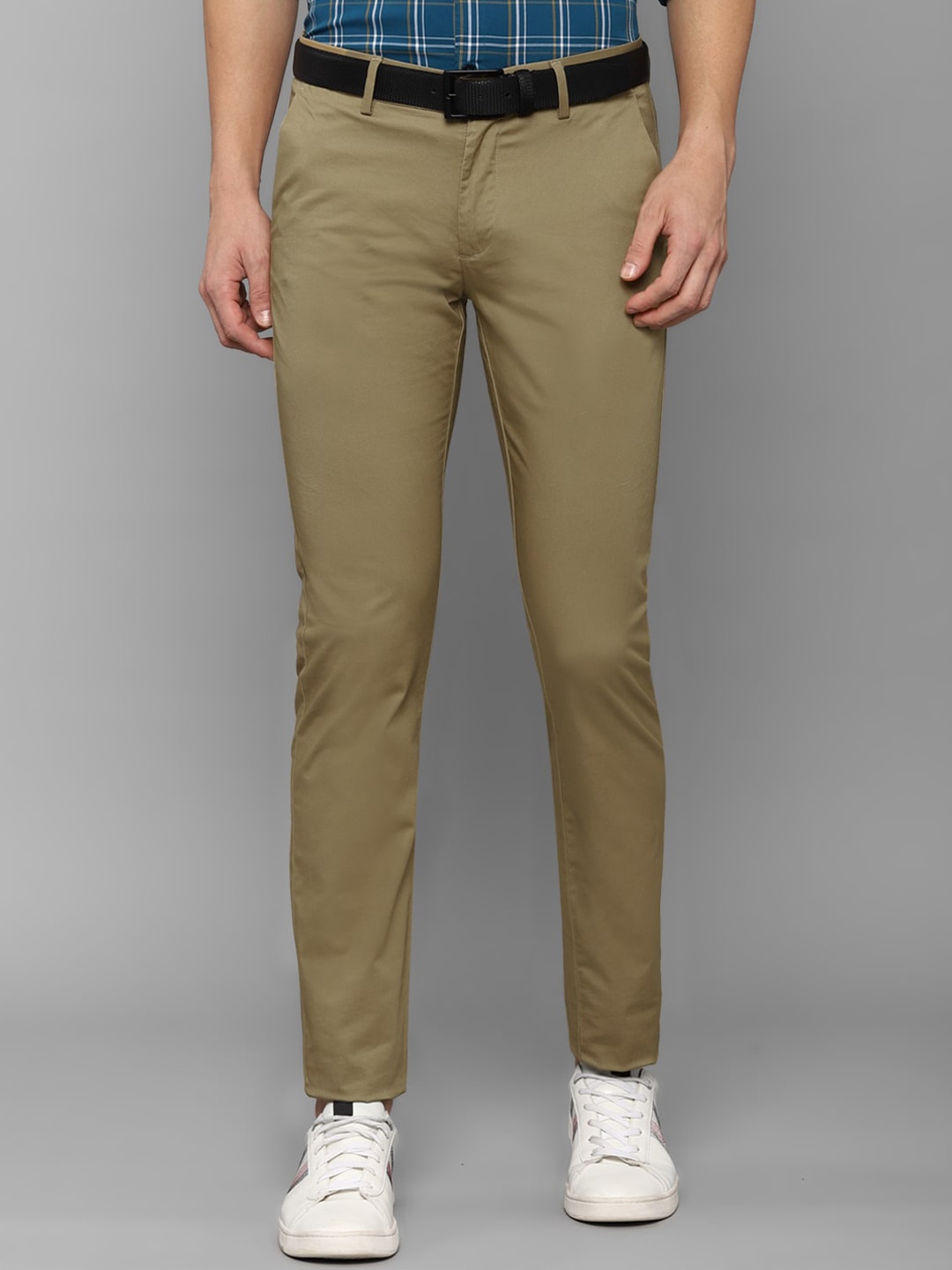 

Allen Solly Men Khaki Slim Fit Solid Trousers