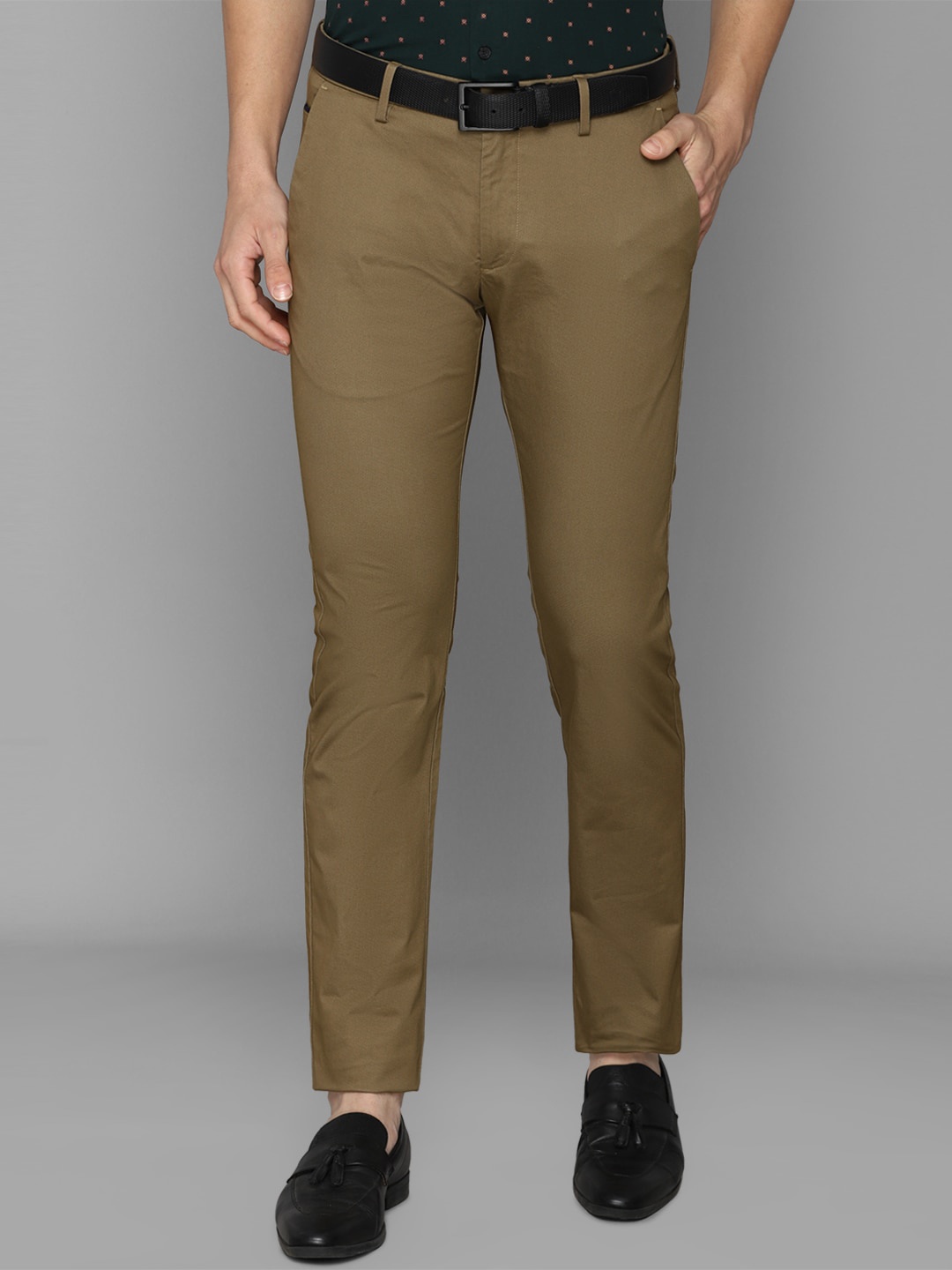 

Allen Solly Men Brown Textured Slim Fit Trousers