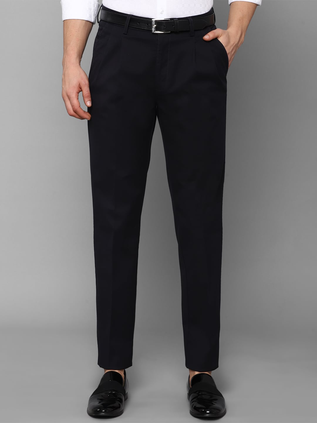 

Allen Solly Mid-Rise Solid Regular Fit Formal Trouser, Black