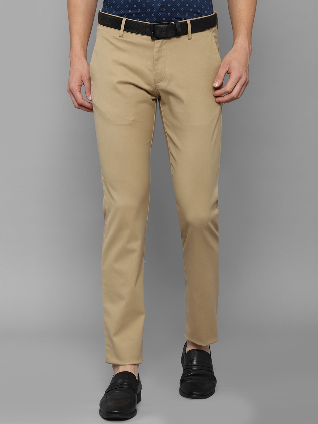 

Allen Solly Men Khaki Solid Formal Slim Fit Trousers