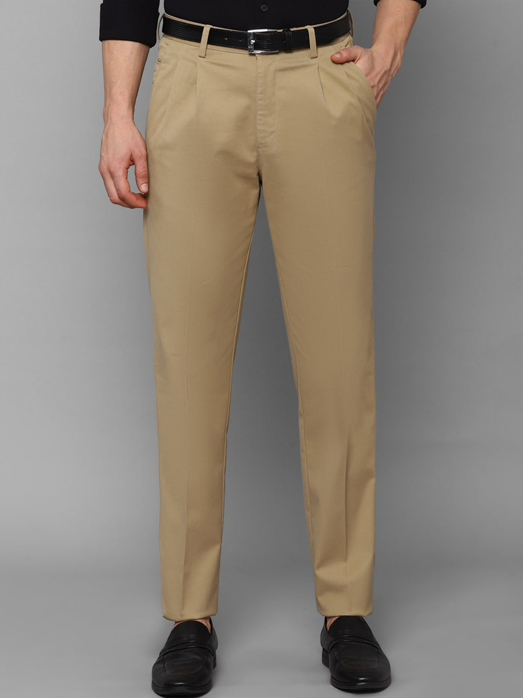 

Allen Solly Men Khaki Pleated Trousers