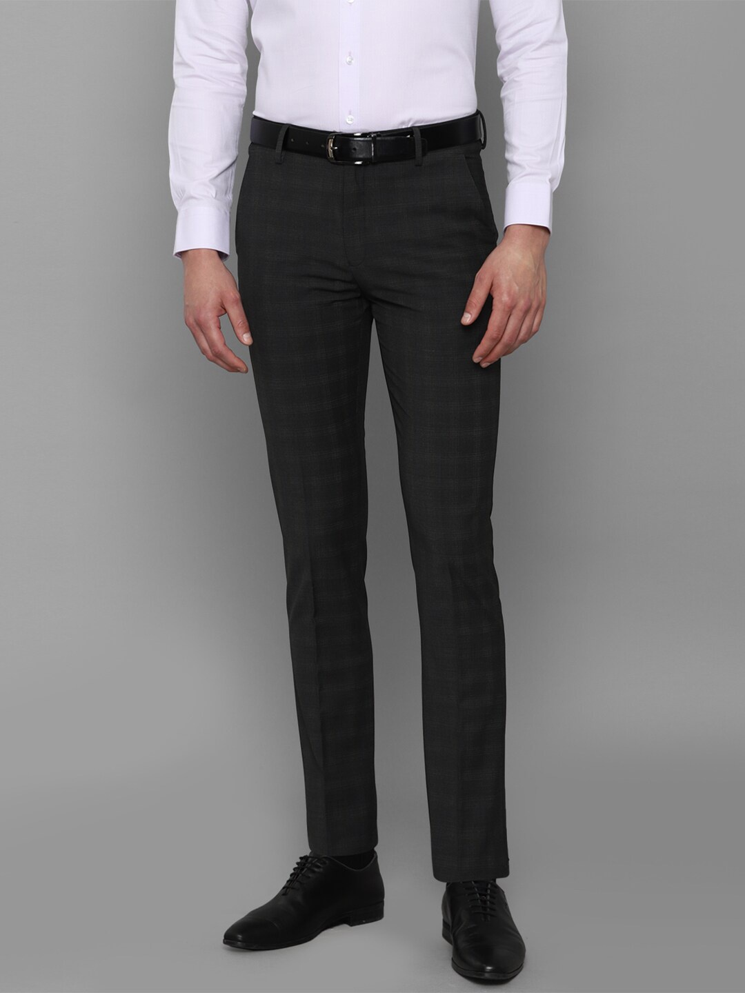 

Louis Philippe Men Black Checked Slim Fit Trousers