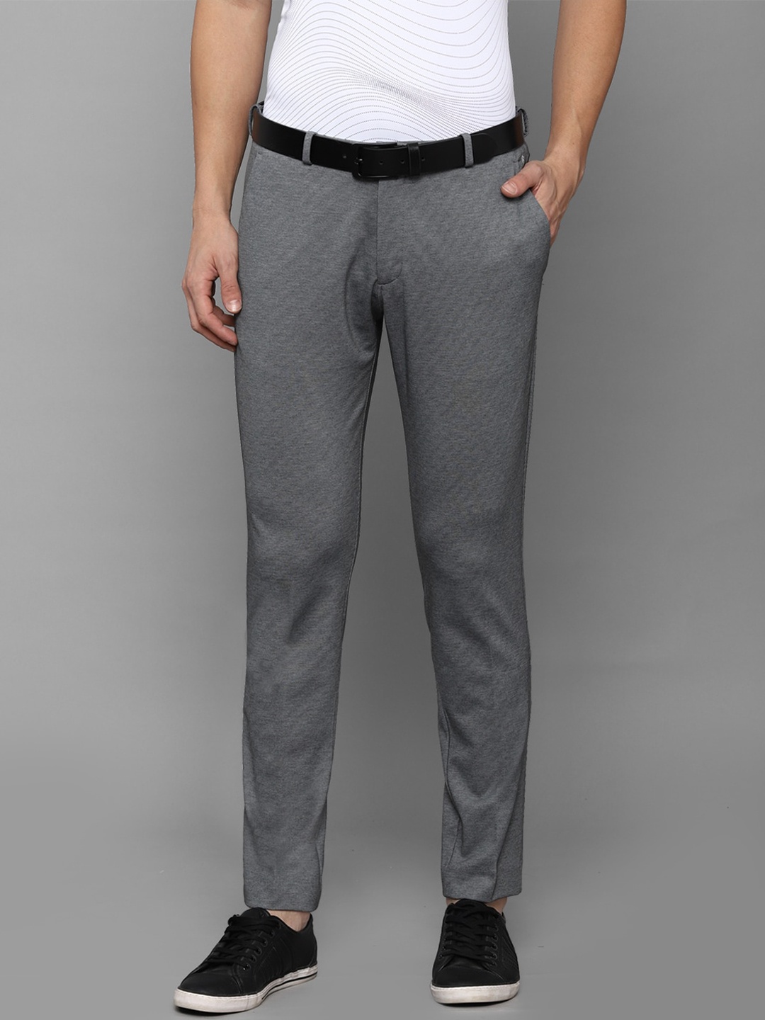 

Louis Philippe Sport Men Grey Slim Fit Trousers
