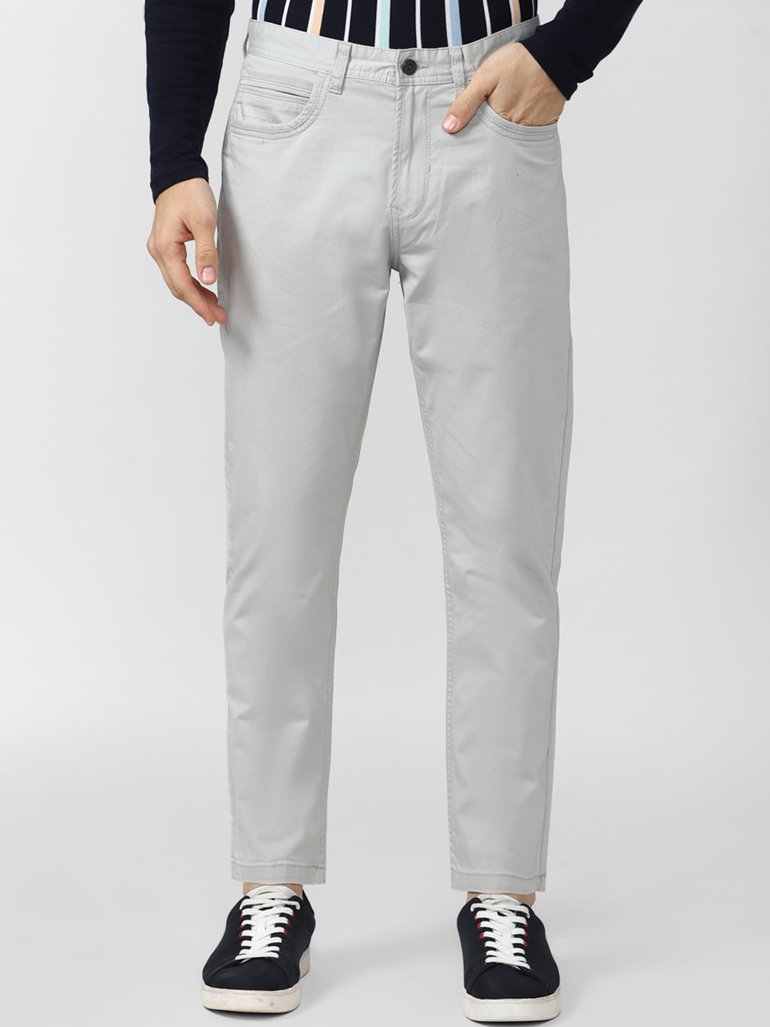

Peter England Casuals Men Grey Slim Fit Chinos Trouser