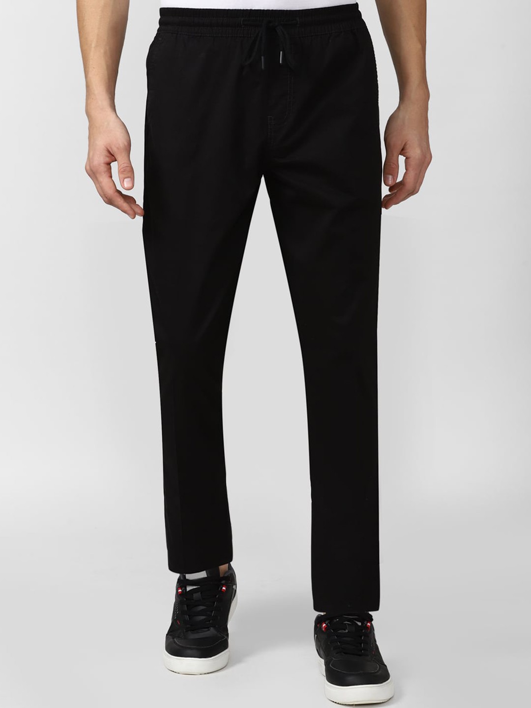 

Peter England Casuals Men Black Slim Fit Trouser