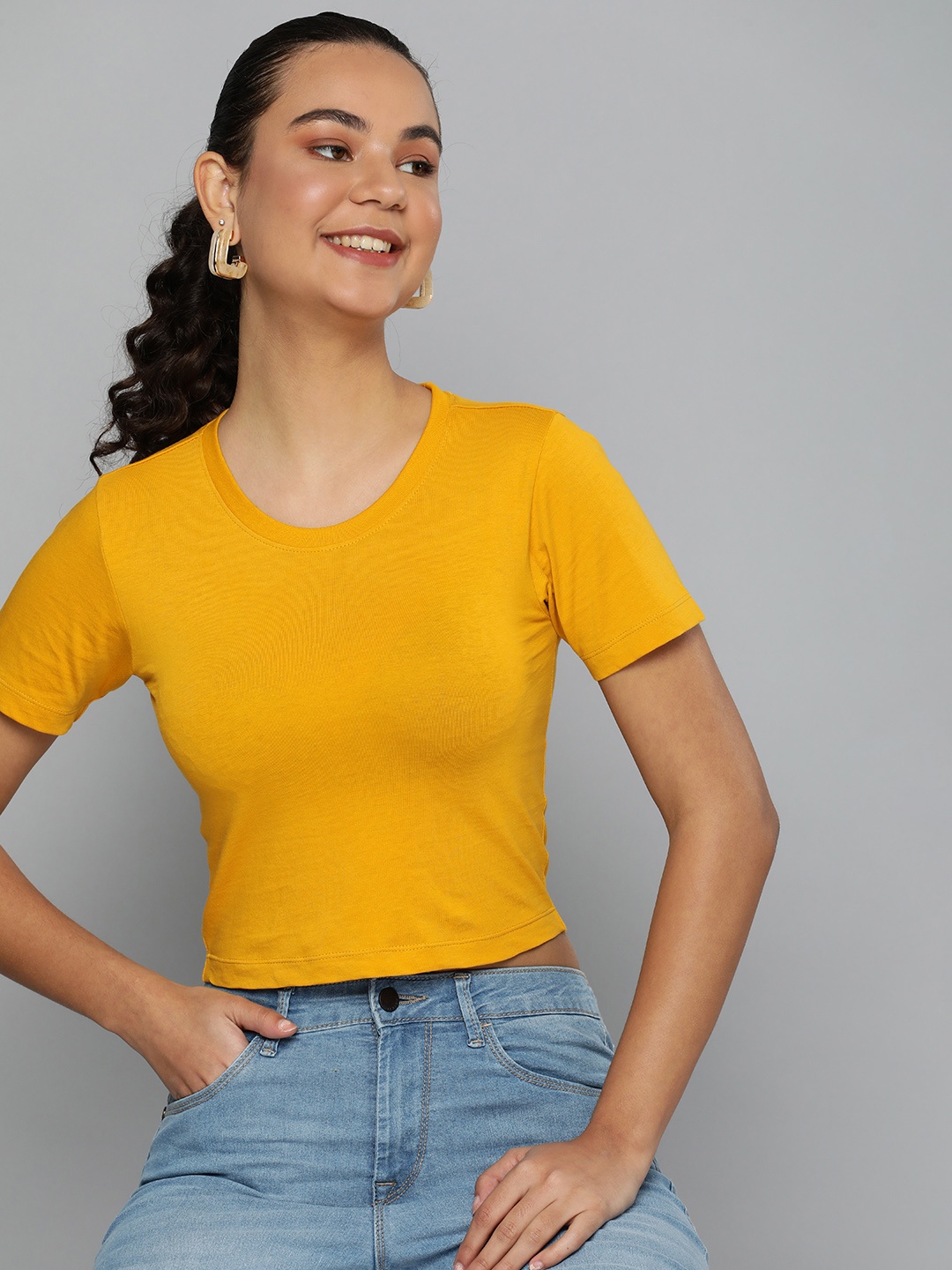 

HERE&NOW Women Yellow Solid Pure Cotton Knitted Cropped T-shirt