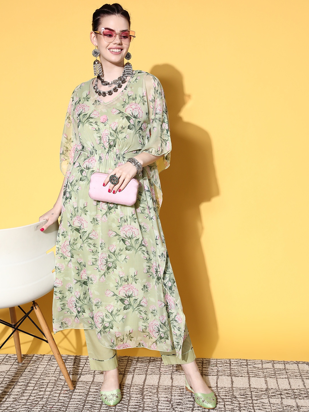 

ZOLA Women Floral Poly-Georgette Adjustable Waistline Kurta Set, Green