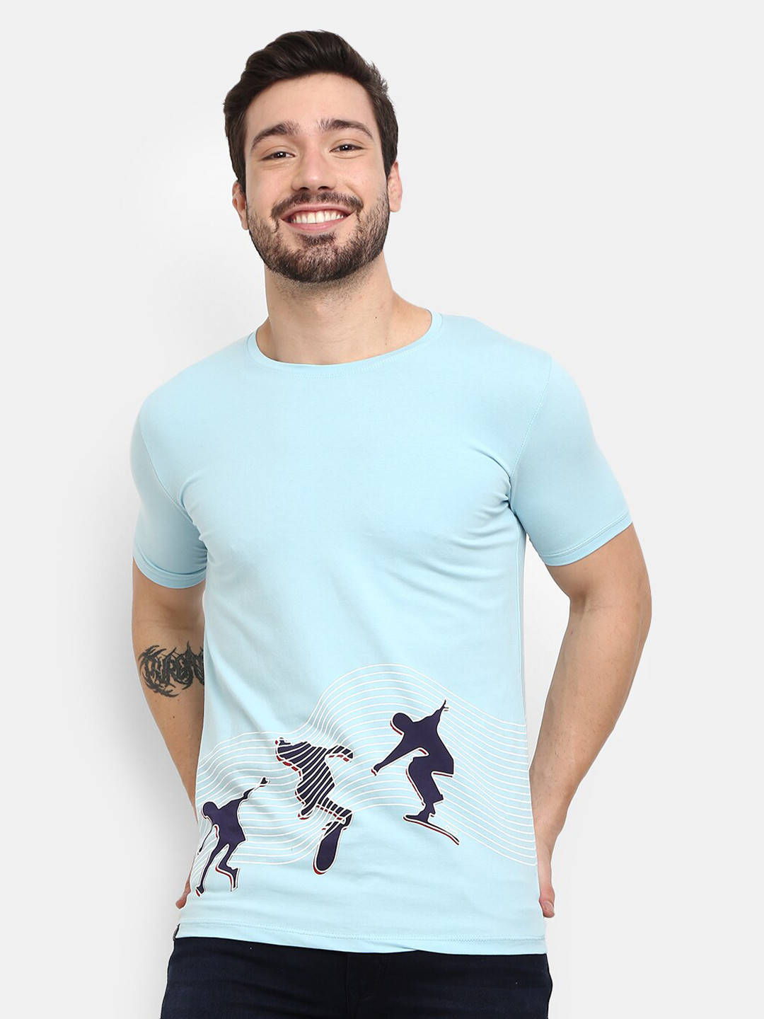 

V-Mart Men Blue Printed T-shirt