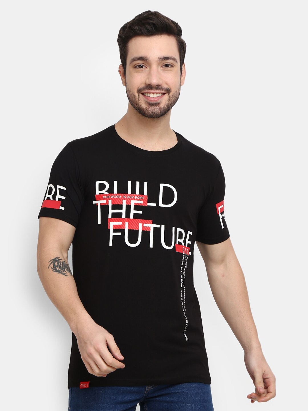 

V-Mart Men Black Typography Applique T-shirt
