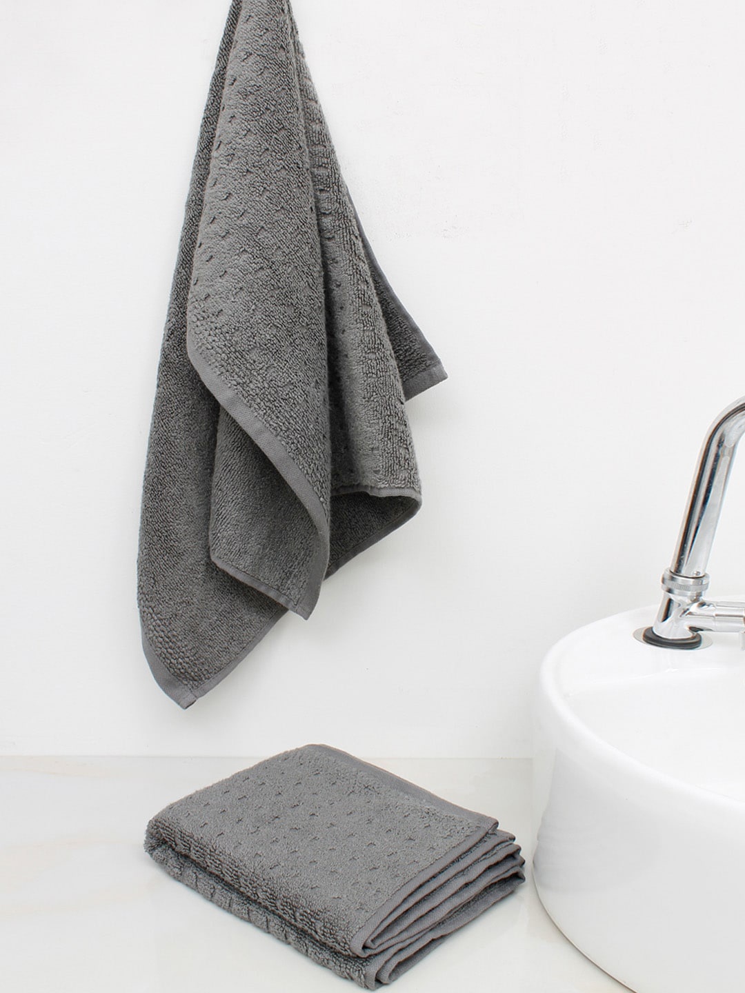 

AVI Living Set of 2 Grey Solid Pure Cotton 550 GSM Hand Towels