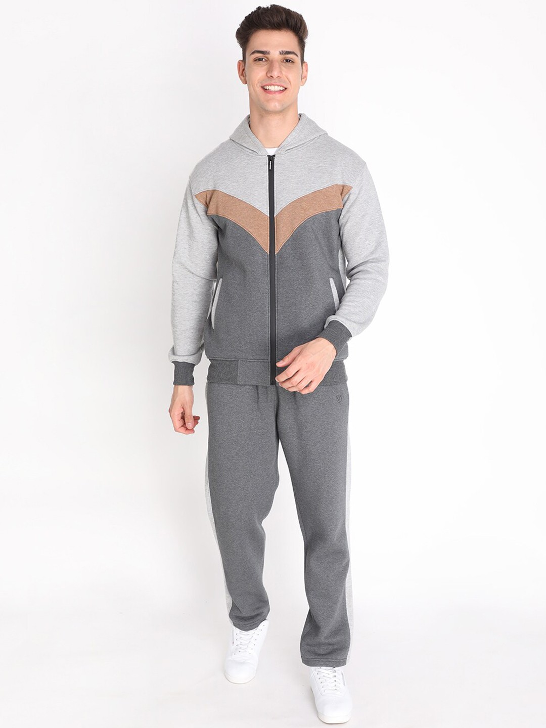 

CHKOKKO Men Grey Colourblocked Tracksuits