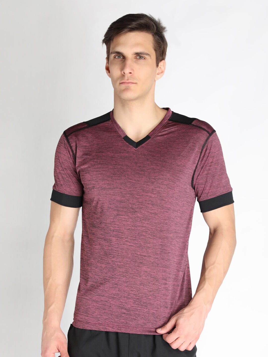 

CHKOKKO Men Magenta & Black V-Neck Sports T-Shirt