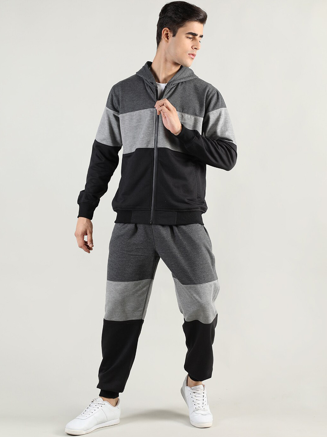 

CHKOKKO Men Grey & Black Colourblocked Tracksuits