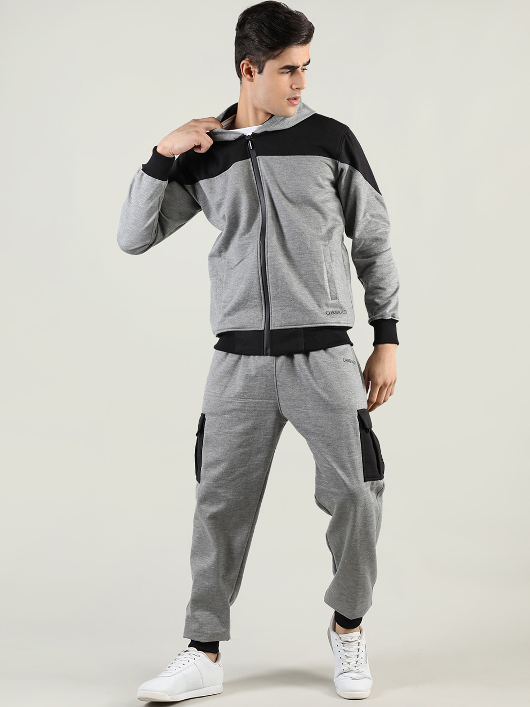 

CHKOKKO Men Black & Grey Colorblocked Hooded Tracksuits