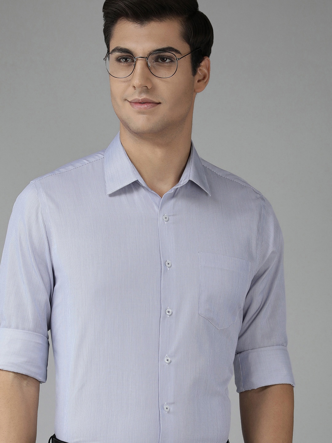 

Van Heusen Men Blue Slim Fit Striped Pure Cotton Formal Shirt